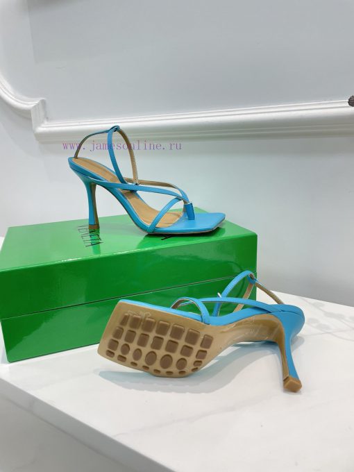 BV Butterfly Home 12 Color Strap Sandals Sky BlueBOTTEGA VENETA Strap Toe Sandals Continue txnybiica - Image 5