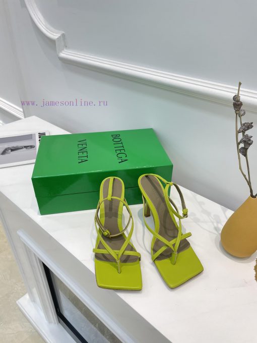 BV Butterfly Home 12 Color Strap Sandals Sky BlueBOTTEGA VENETA Strap Toe Sandals Continue tkw94zdzv - Image 4
