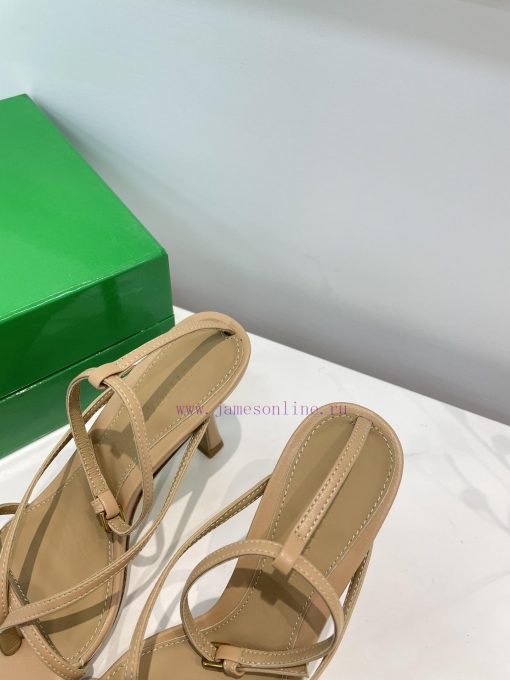 BV Butterfly Home 12 Color Strap Sandals Sky BlueBOTTEGA VENETA Strap Toe Sandals Continue tc1xboot9 - Image 4