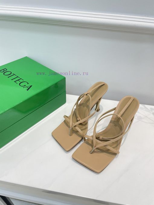 BV Butterfly Home 12 Color Strap Sandals Sky BlueBOTTEGA VENETA Strap Toe Sandals Continue tc1xboot9 - Image 6