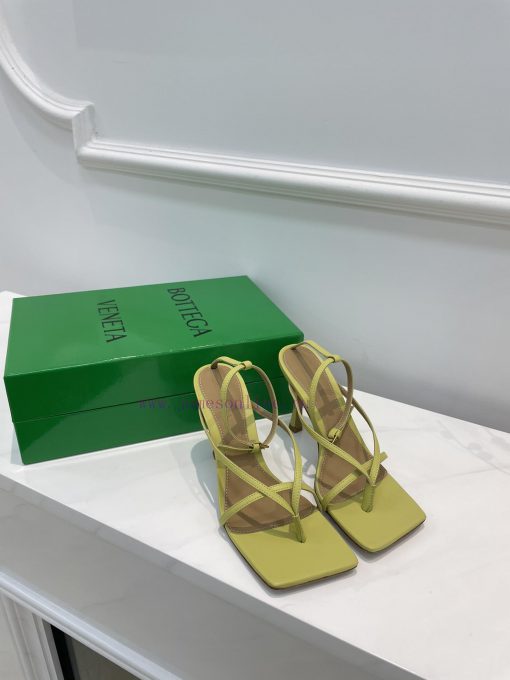 BV Butterfly Home 12 Color Strap Sandals Sky BlueBOTTEGA VENETA Strap Toe Sandals Continue trkqh1hjm - Image 6