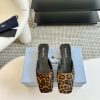 Prada 24/Show style satin square toe triangle heel high heelsWearing the elegant and intelrah33t3m