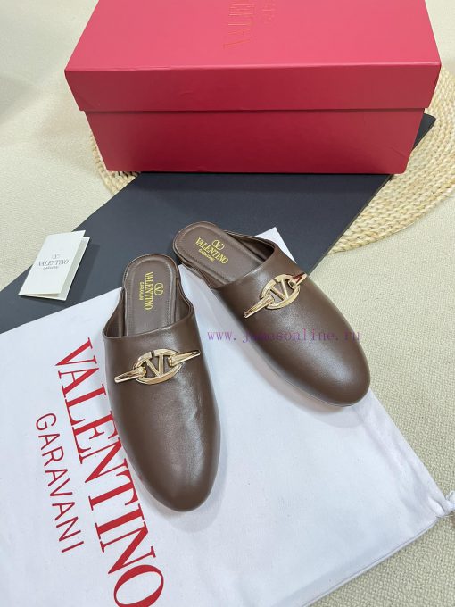 Valentino 2024 SS Spring/Summer New Product Baotou Half Dragged Golden V-Button Element Mullt5ugrfb1
