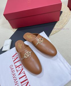 Valentino 2024 SS Spring/Summer New Product Baotou Half Dragged Golden V-Button Element Mullwe4a13mz