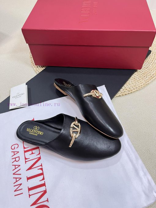 Valentino 2024 SS Spring/Summer New Product Baotou Half Dragged Golden V-Button Element Mullyzq7nrt2 - Image 6