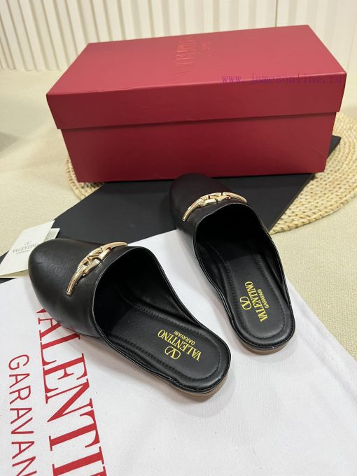 Valentino 2024 SS Spring/Summer New Product Baotou Half Dragged Golden V-Button Element Mullyzq7nrt2 - Image 7