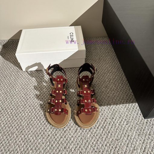 CELINE's new popular Arc de Triomphe British style flat sandals and slippers are simple, styoywel08s