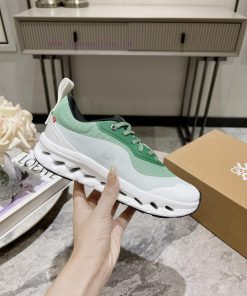 The latest sports shoes come with a full set of packaging, providing 100% comfort and being 5hwpz68l