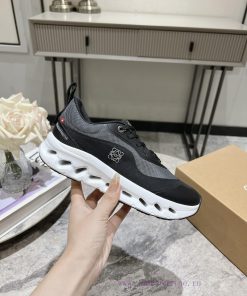 The latest sports shoes come with a full set of packaging, providing 100% comfort and being v6mo5btk