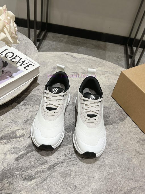 The latest sports shoes come with a full set of packaging, providing 100% comfort and being fhlba34r - Image 3