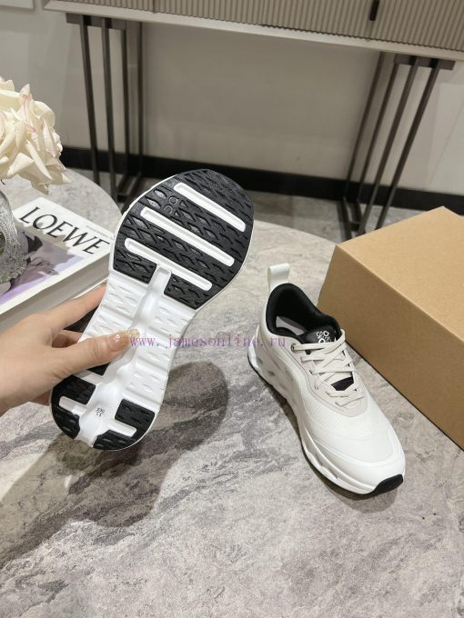 The latest sports shoes come with a full set of packaging, providing 100% comfort and being fhlba34r - Image 7