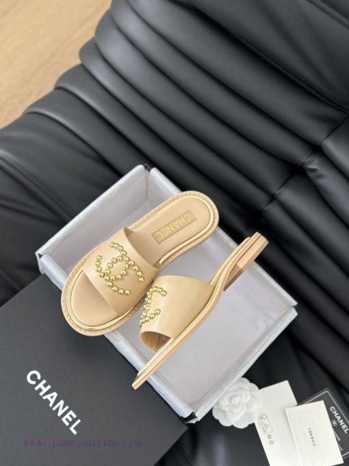 Chanel's New Double C Willow SlippersThis season's honey looks so good when dragged on footTg8moz731 - Image 6