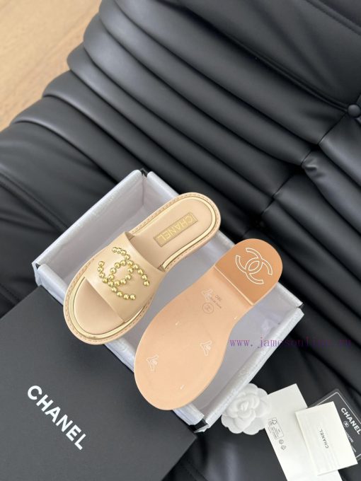 Chanel's New Double C Willow SlippersThis season's honey looks so good when dragged on footTg8moz731 - Image 7