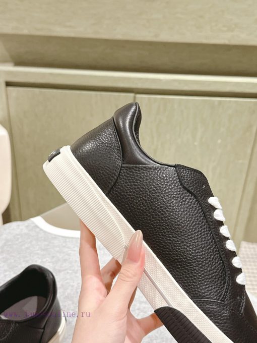 Men's Style | ² ⁰ ² 4 𝐬𝐬 🤍🤎Off white's latest popular men's casual shoes are made of delicatrjwkyavs - Image 5