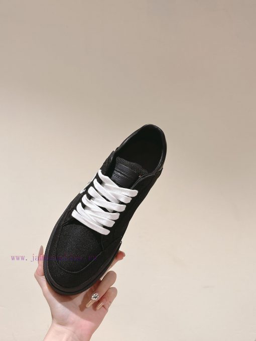 Men's Style | ² ⁰ ² 4 𝐬𝐬 🤍🤎Off white's latest popular men's casual shoes are made of delicatyfsl4yzk