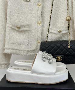 Chanel | Chanel Classic Thick Bottom Water Diamond Large Pair C SlippersMinimalist Double C kkwpsxr4