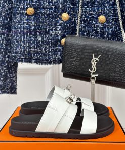 Male+10Herm è s/Herm è s Classic Kelly Button Second Uncle SlippersKelly's buckle is complet7gjqpp6c