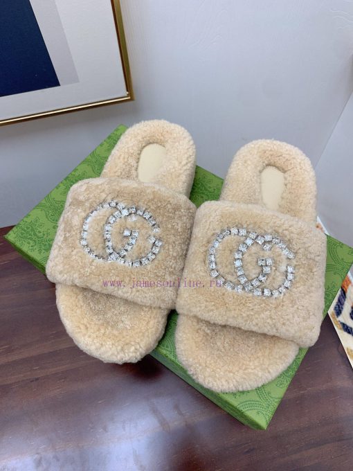 Gucci GUCCI2024 new lamb wool slippers priceTop quality pure fur integrated straight fur creviopvc34 - Image 6