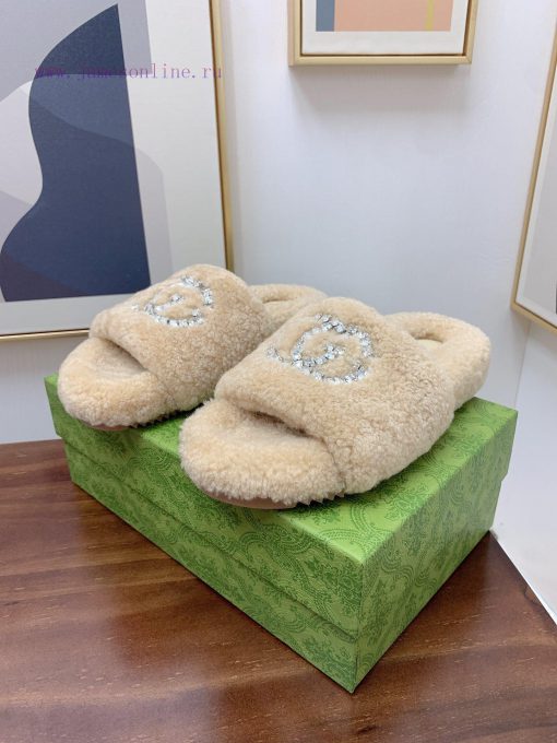 Gucci GUCCI2024 new lamb wool slippers priceTop quality pure fur integrated straight fur creviopvc34 - Image 7