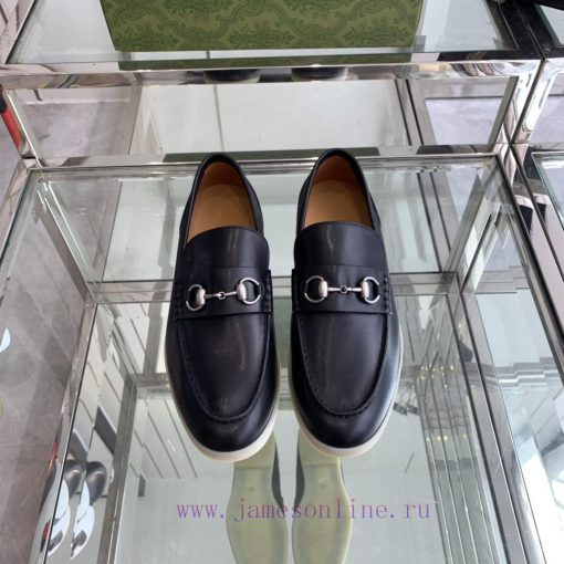 Gucci Classic Men's Horseneck Buckle loafersFeaturing a classic design and intricately embel0lis70a1 - Image 2