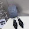 SAIN * LAURENT's new spring and summer collection has been released, featuring pointed and s2fiy901o