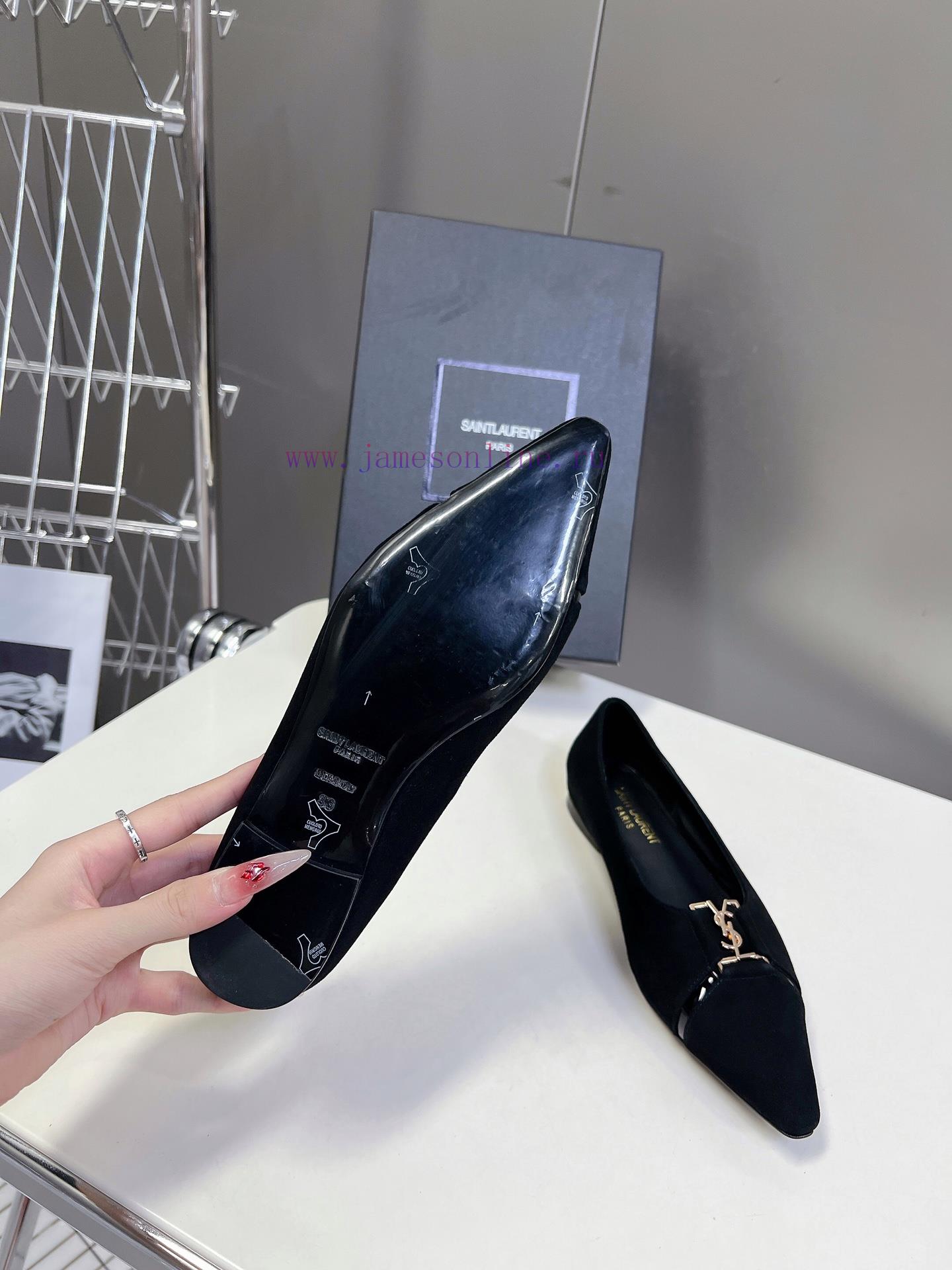 SAIN * LAURENT's new spring and summer collection has been released, featuring pointed and skbradciu - Image 10