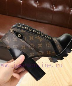 LOUIS VUITTON's unique design style, with imported calf fabric and fashionable 3D embroidery6bv2ot5c