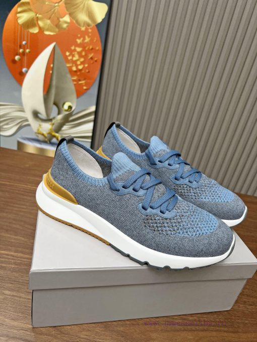(brunellocucinelli),The fabric is made of cashmere and fly woven sheepskin, and the packagindp8ey4fx - Image 4
