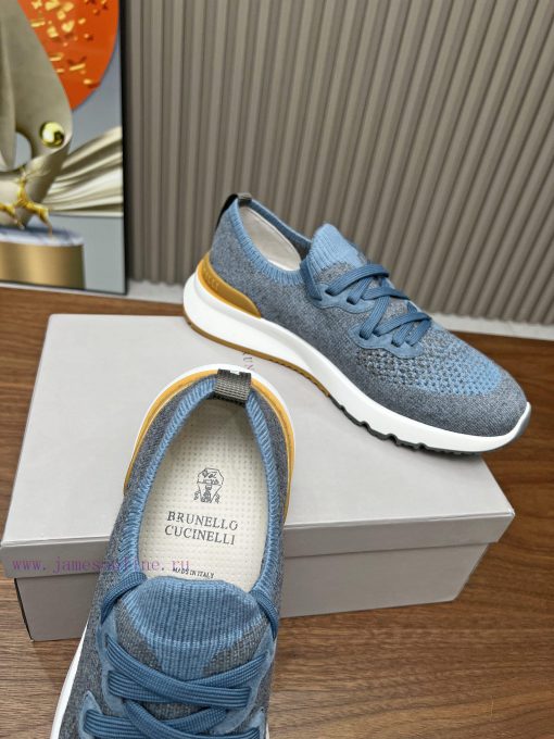 (brunellocucinelli),The fabric is made of cashmere and fly woven sheepskin, and the packagindp8ey4fx - Image 14
