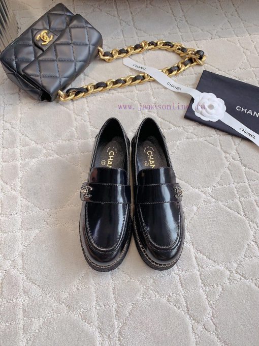 Chanel's new loafers classic chain decoration simple and atmospheric chain logo exquisite an08bp7rmv