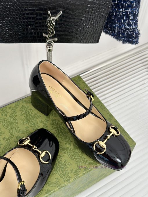 Gucci's timeless classic style with a horseneck buckle, fashionable Mary Jane single shoeOria3vmzszn - Image 6