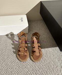 CELINE's new popular Arc de Triomphe British style flat sandals and slippers are simple, styfjn3k96l