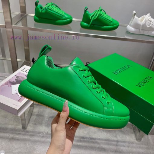 The original BottegaVeneta Baodiejia classic men's lace up sneakers were developed with top nvybais3 - Image 5