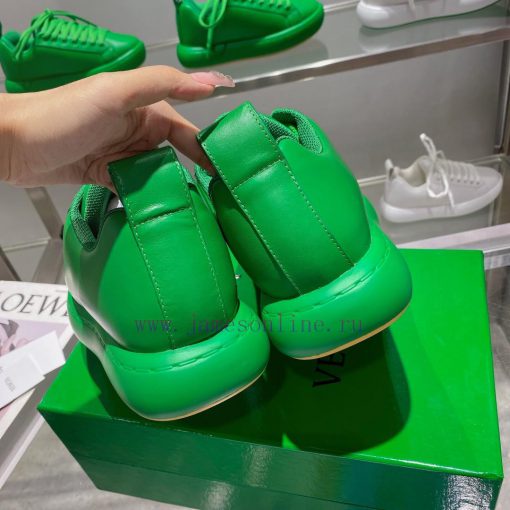 The original BottegaVeneta Baodiejia classic men's lace up sneakers were developed with top nvybais3 - Image 8