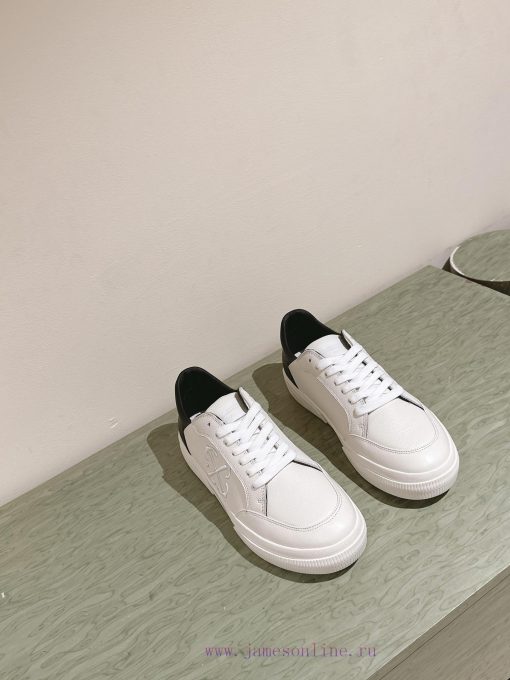 Men's Style | ² ⁰ ² 4 𝐬𝐬 🤍🤎Off white's latest popular men's casual shoes are made of delicatxun9ub21 - Image 8