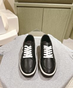 Men's Style | ² ⁰ ² 4 𝐬𝐬 🤍🤎Off white's latest popular men's casual shoes are made of delicatrjwkyavs