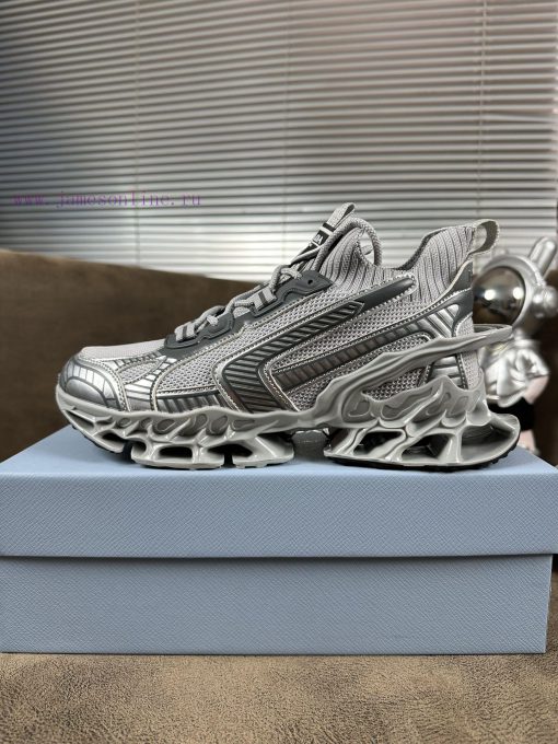 The latest 2024 collection from Prada's official website is meticulously crafted, igniting avdv7slwx - Image 9