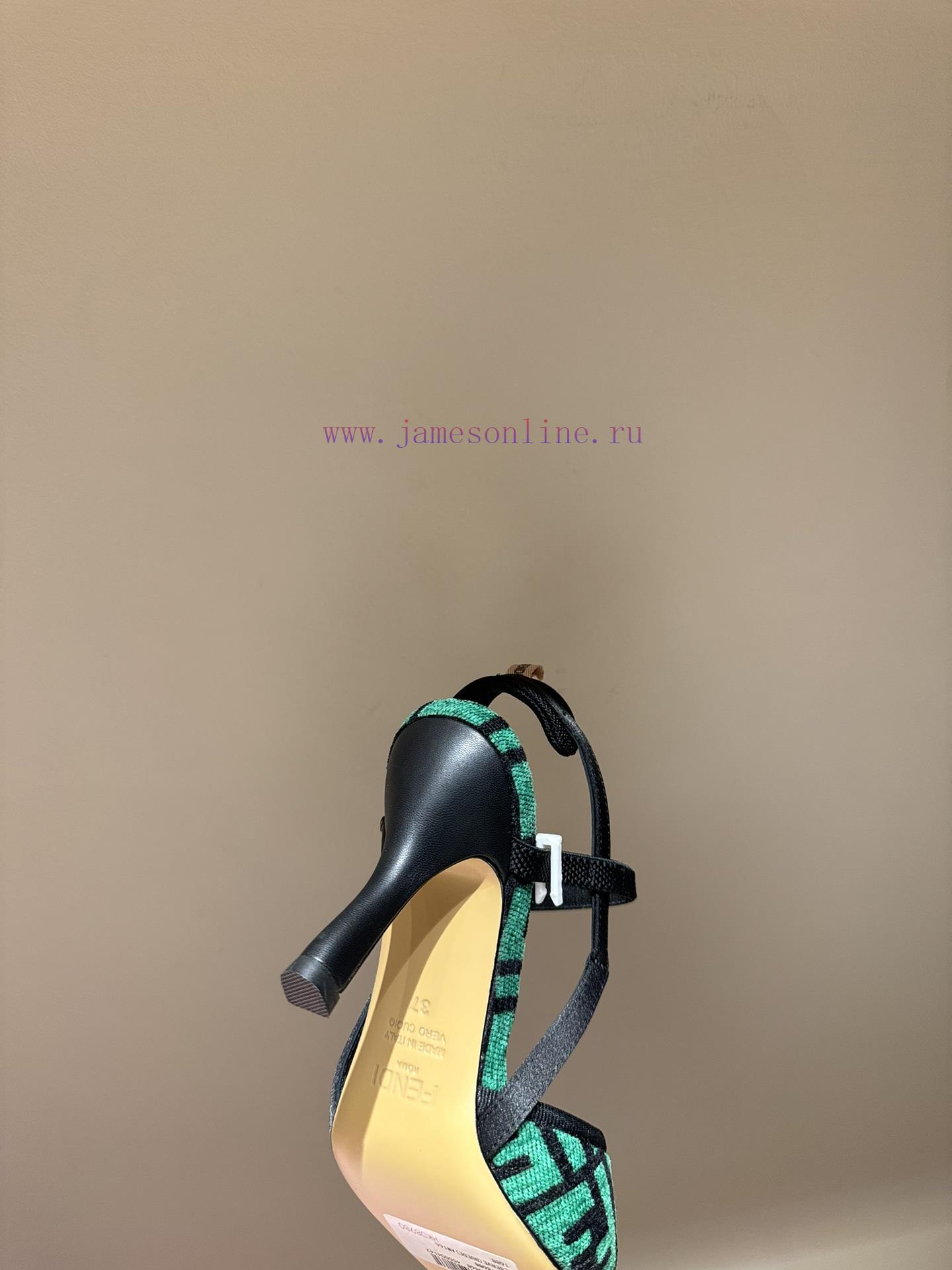 The mostFendi's. 24ss fashion show flagship collection, new products launched, Fendi furnitu5pduxxhv - Image 10