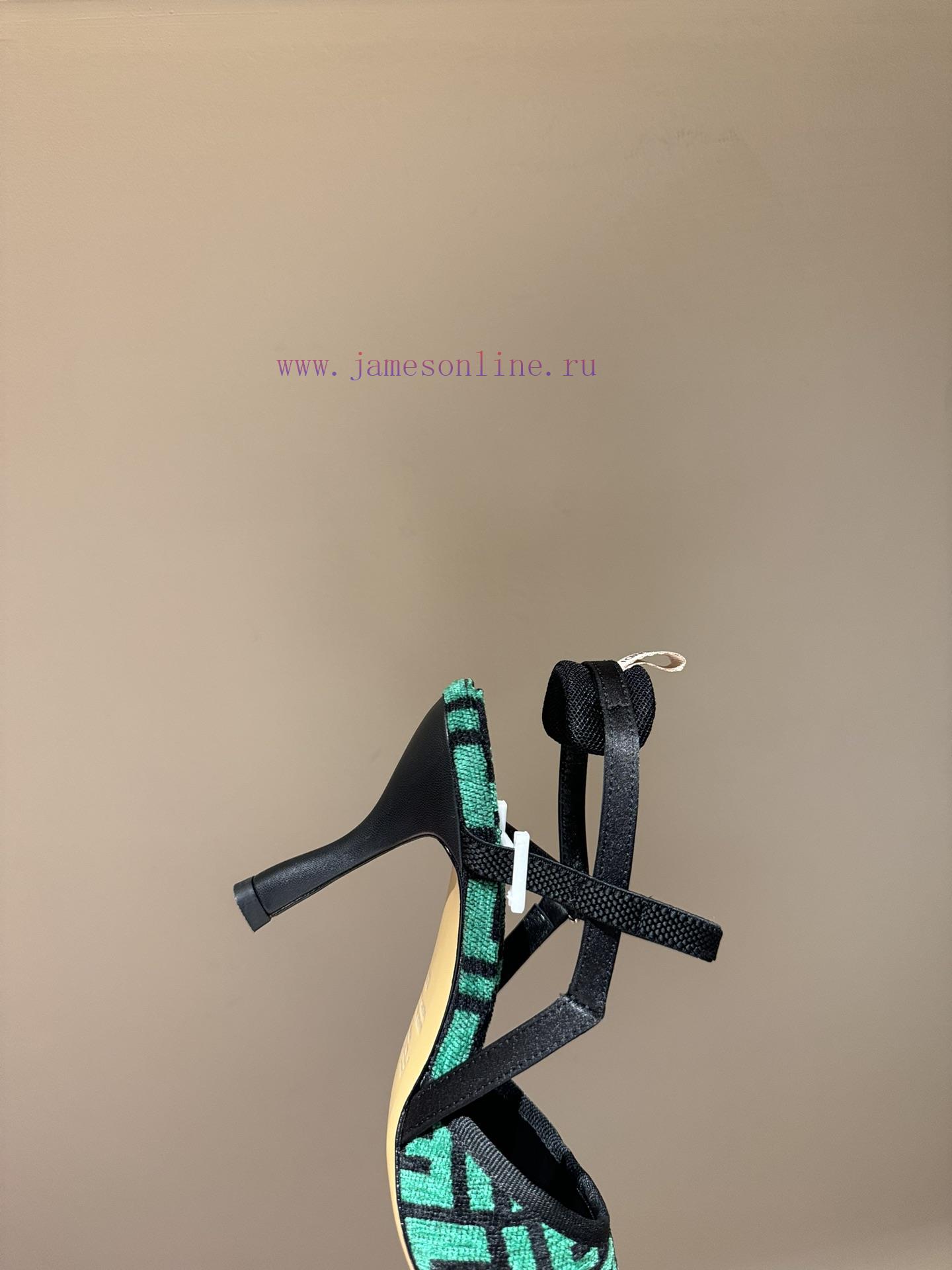 The mostFendi's. 24ss fashion show flagship collection, new products launched, Fendi furnitu5pduxxhv - Image 16