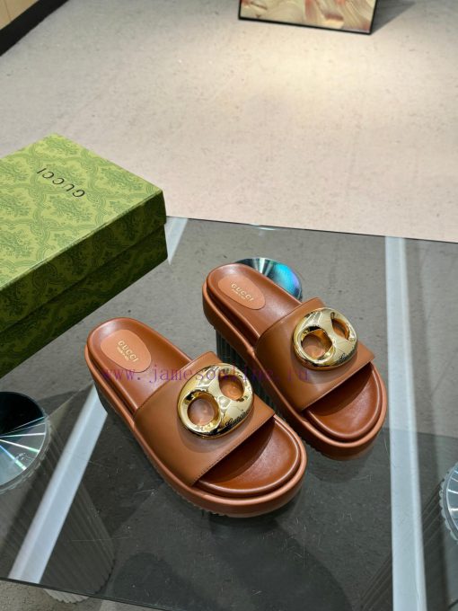 Full year shipment, Gucci's latest limited edition thick soled slippers of top quality are agipcxgal - Image 5