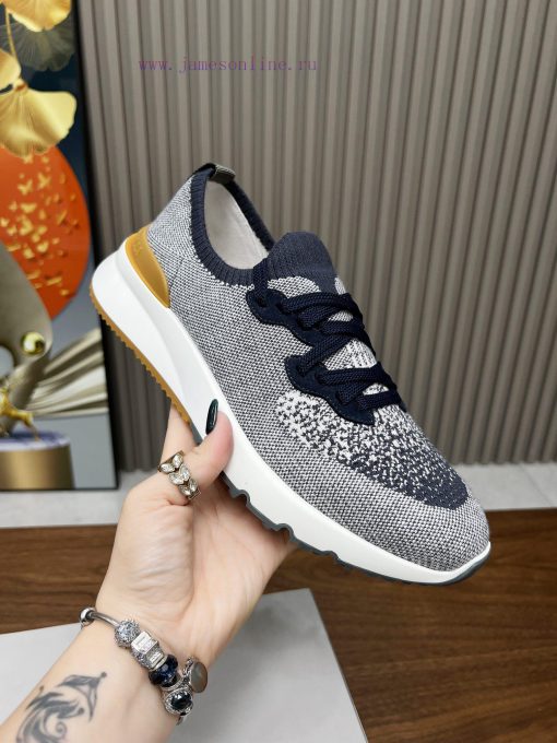 (brunellocucinelli),The fabric is made of cashmere and fly woven sheepskin, and the packagin9rsk8vg1 - Image 7