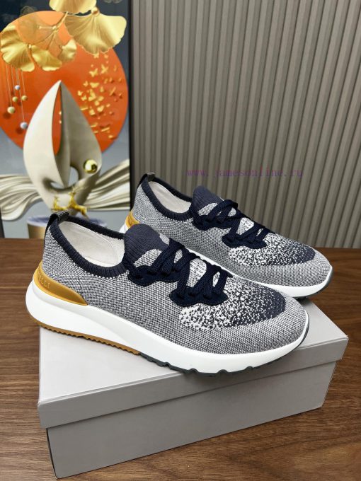 (brunellocucinelli),The fabric is made of cashmere and fly woven sheepskin, and the packagin9rsk8vg1 - Image 13