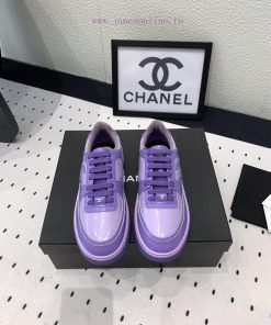 Chanel's new panda sports shoes feature top-notch and ultra complex craftsmanship. The origici0d643k