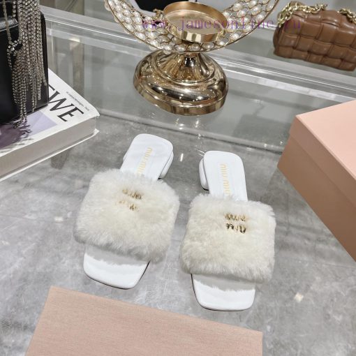 24 new Miumi * ss autumn and winter flat wool slippersTop tier—————————Zp development miumiu82rcz3dn - Image 2