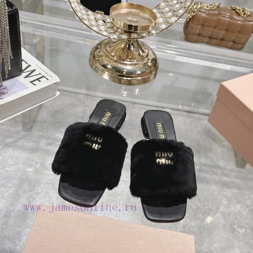 24 new Miumi * ss autumn and winter flat wool slippersTop tier—————————Zp development miumiuwgbtnf1d