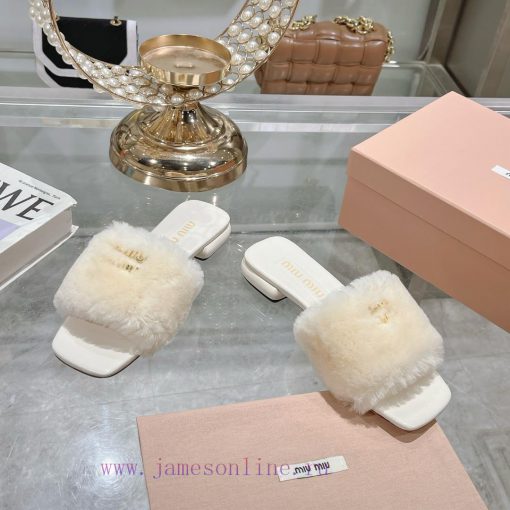 24 new Miumi * ss autumn and winter flat wool slippersTop tier—————————Zp development miumiubiswauy9 - Image 3