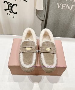 . MiuM * u/Miu * Miu 2024 Autumn/Winter Fashion Style Coin Driving Shoes with Mao Le Fu Shoealer1map