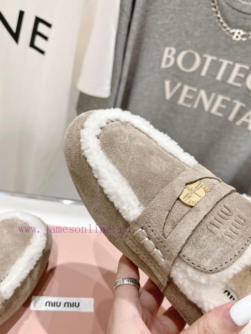 . MiuM * u/Miu * Miu 2024 Autumn/Winter Fashion Style Coin Driving Shoes with Mao Le Fu Shoealer1map - Image 9