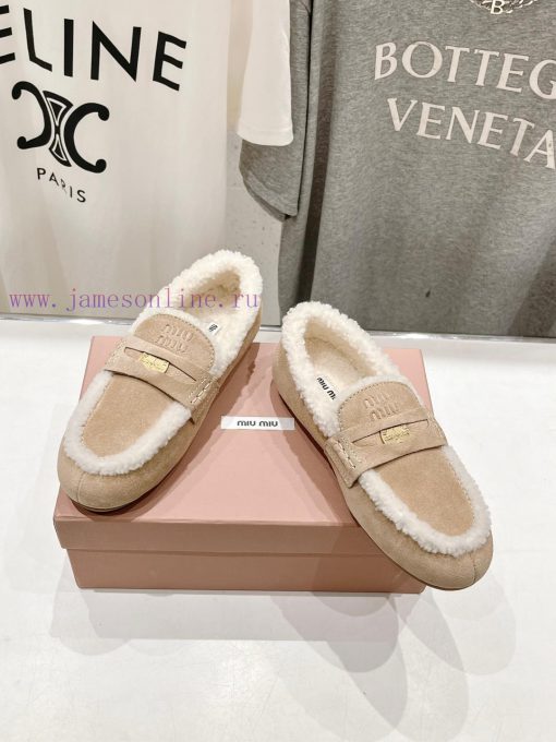 . MiuM * u/Miu * Miu 2024 Autumn/Winter Fashion Style Coin Driving Shoes with Mao Le Fu Shoeemg8nl2e - Image 4
