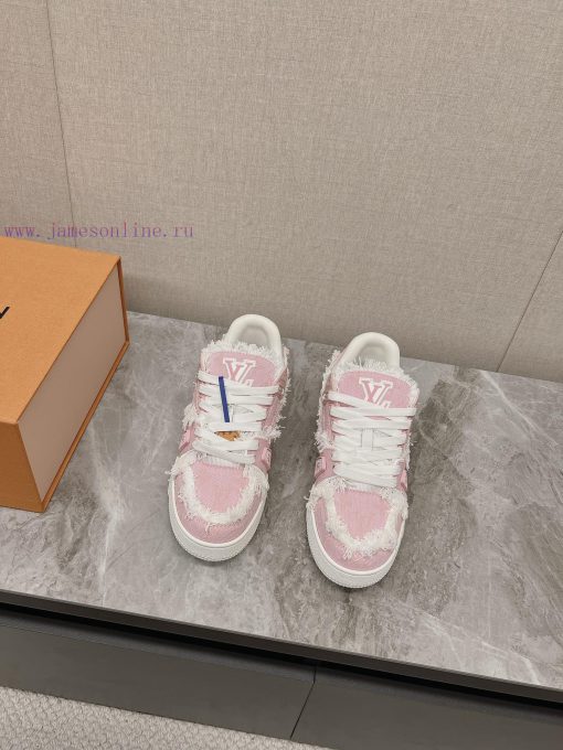 Female styleLouis Vuitton LV Trainer sneakersAfter a month of demolition and development, thjua0gmu3 - Image 4